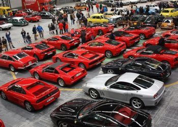 Retro Galicia logra la mayor concentración de Ferrari en Galicia