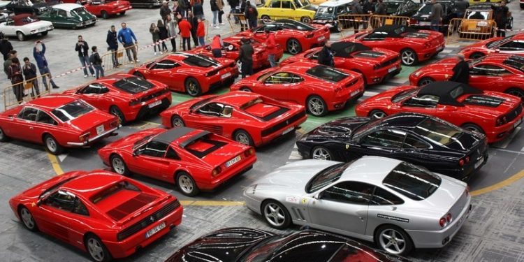 Retro Galicia logra la mayor concentración de Ferrari en Galicia
