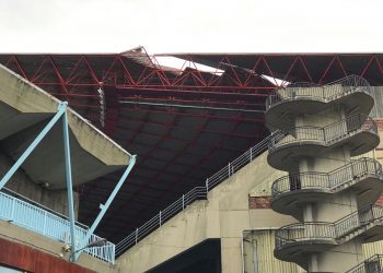 El informe técnico dice que no hay garantías de seguridad y que la cubierta no se podrá reparar hasta el martes