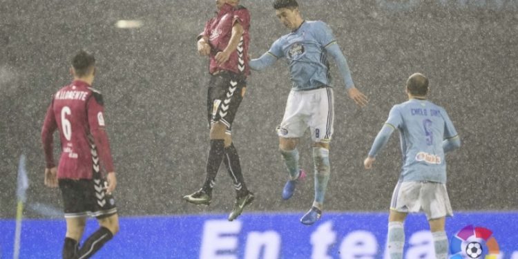 El Alavés solicita el aplazamiento a la RFEF pero reserva a casi todos sus titulares