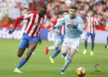 Una genialidad de Iago Aspas rescata un punto en El Molinón