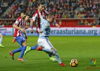Aspas se luce ante Lopetegui y recibe sus felicitaciones