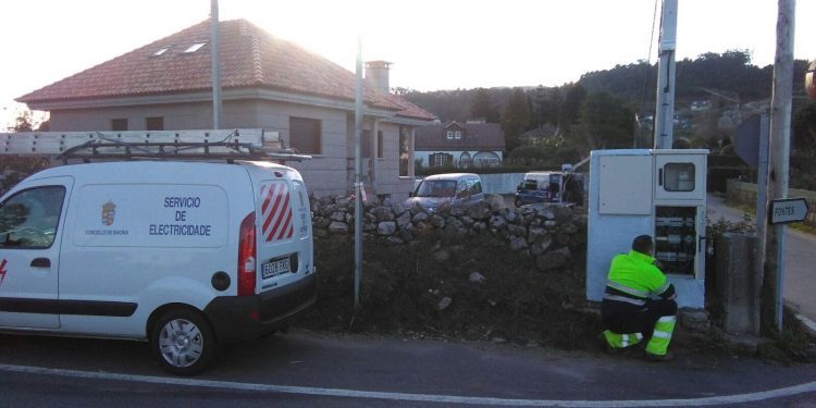 Baiona blinda toda a súa iluminación pública