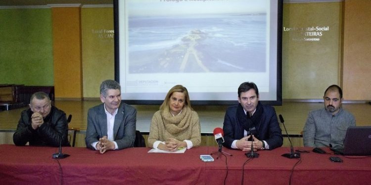 A escavación arqueolóxica da Lanzada pecha tras recuperar 5.000 pezas e 17 esqueletos