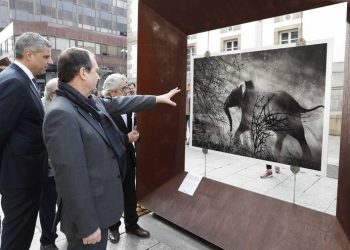 Sebastiao Salgado convierte Vigo en un museo a cielo abierto para admirar la Tierra
