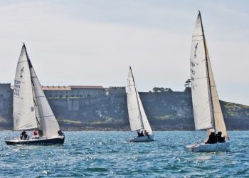 La Liga de Invierno Clase J80 llega  a su ecuador en Baiona