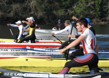 El equipo brasieño, dirigido por Suso Morlán, compartió entrenamiento con el Kayak Tudense
