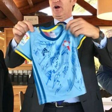 Una camiseta del Celta para Alberto Núñez Jr.