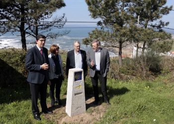 Primeiras mouteiras oficiais que sinalizan o Camiño pola Costa no Rosal