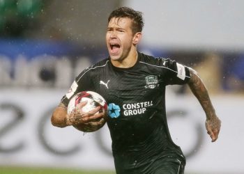 Shalimov descarta al goleador Smolov para el partido ante el Celta
