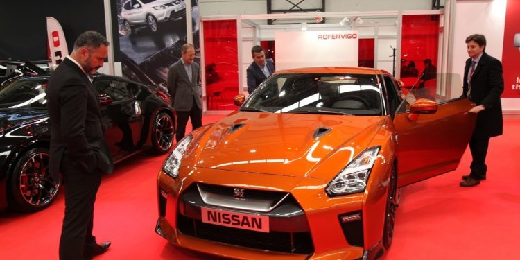 Las novedades comerciales del Salón del Automóvil de Vigo atraen al público