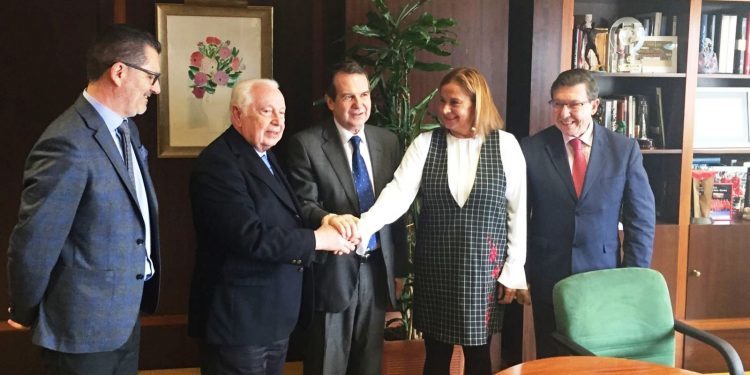 A Deputación doará á Colexiata de Vigo unha réplica do tímpano do século XV