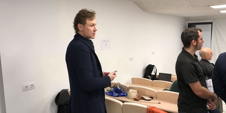 «¿Mostovoi y Karpin? No pondría a ninguno de los dos, no jugarían»