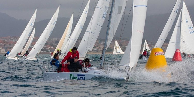 El «Okofen» acaricia la victoria en Baiona