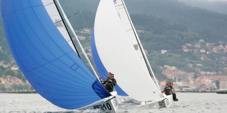 El argentino Marcelo Beltzer se une a la Liga Española de J70 en Vigo