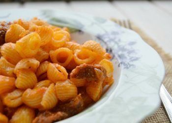 Macarrones con chorizo
