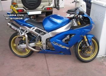 Tráfico investiga al piloto de una moto que se fugó en un control de velocidad en Baiona