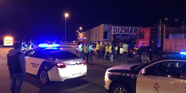 La pieza para Rande, de nuevo en marcha; carriles cerrados en sentido Vigo