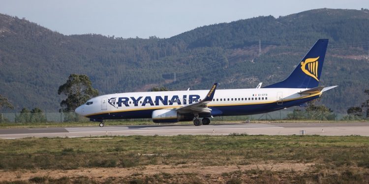 Ryanair apuesta por Barcelona y pasa de 7 a 9 vuelos semanales desde Peinador