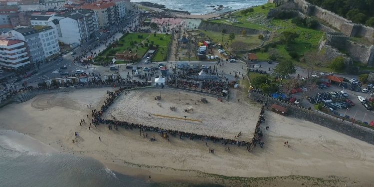 Baiona vuela de la Edad Media al Renacimiento