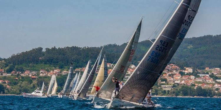 Sanxenxo, Rodeira y Baiona  se reparten el Trofeo Comunica