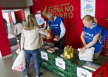 ‘El Zampakilos Solidario’ recoge en Vigo y comarca unos 18.000 kilos de comida