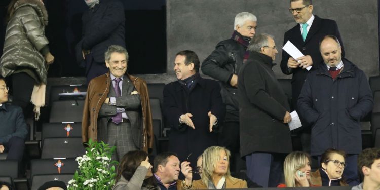 Mouriño acusa al Concello de «coaccionar» al Celta con los locales de Tribuna
