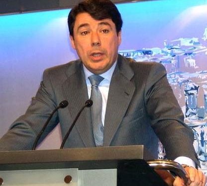 El que denuncia la corruptela se va a la calle