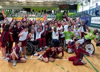 El Amfiv se estrena con una contundente victoria en la Challenge Cup