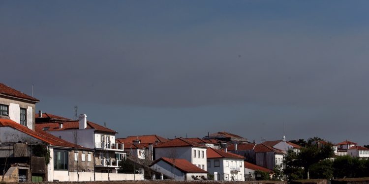 Detenido un vigués que cruzaba la «raia» en taxi tras cometer atracos en Valença y Cerveira