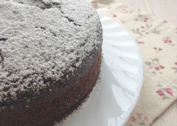 Bizcocho de chocolate {y mayonesa}
