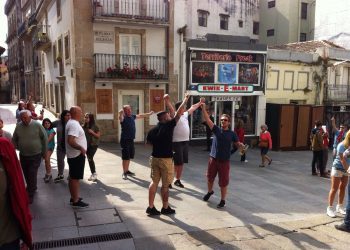 La invasión tranquila: barras vacías, terrazas pobladas y ‘pique’ de cánticos