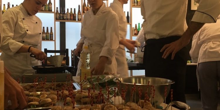 «Degusta Europa» chega á praza de abastos de Baiona