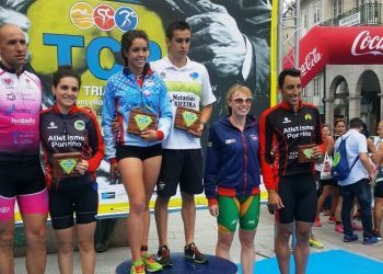 Cristina Torres e Martín Carrera gañan o Tríatlon Porriño-Tui