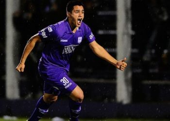 «Maxi Gómez es un goleador, pero no quiero referirme a él porque mis jugadores merecen respeto»