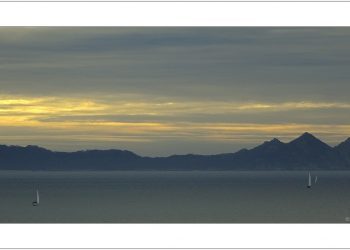 Las Islas Cíes en el horizonte