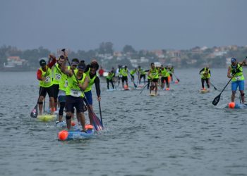 Pepe Oltra y Laura Quetglas se proclaman campeones de España de paddlesurf en Baiona