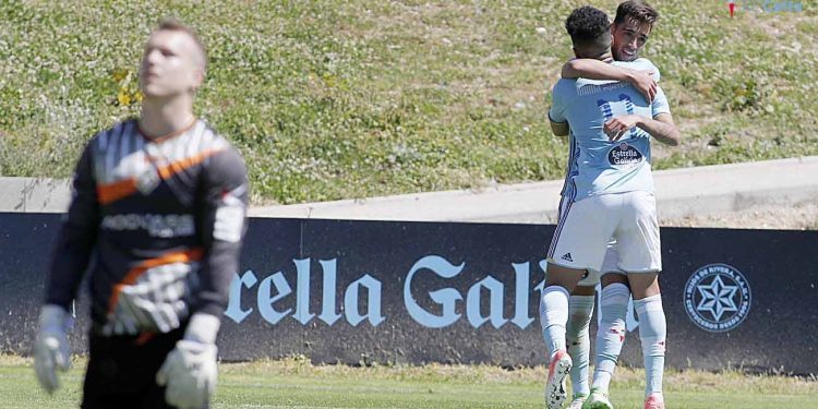 El Celta B gana al Caudal y mantiene opciones de acabar primero