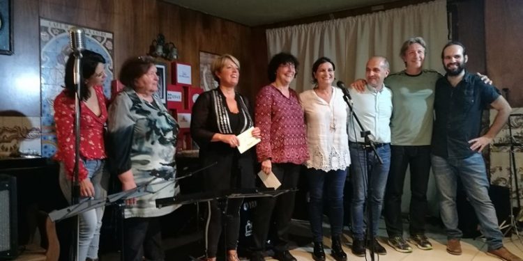 Francisco Fernández e Julia Tomé gañan o concurso MicroCatrorelatos