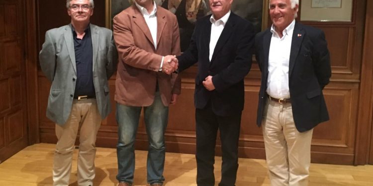 Baiona y Angra do Heroismo dan los primeros pasos para hermanarse