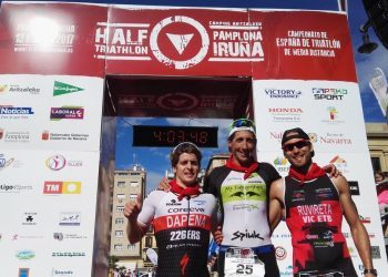 O tudense Gustavo Rodríguez arrasa no Campionato de España de media distancia