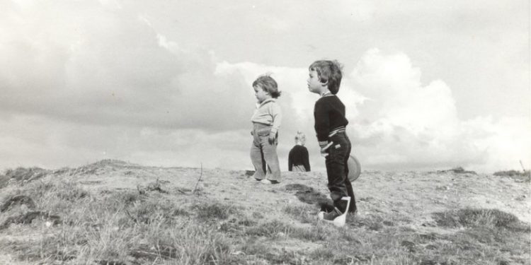 Nigrán expón 30 imaxes tomadas por Carlos Casares