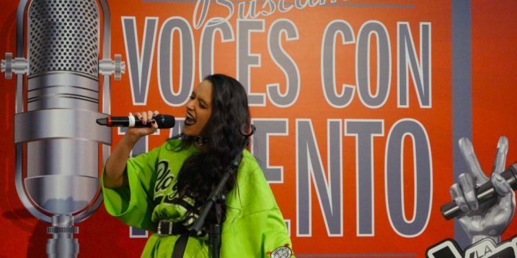 A mosense Antía Caride, na final do concurso ‘Gana con tu voz’