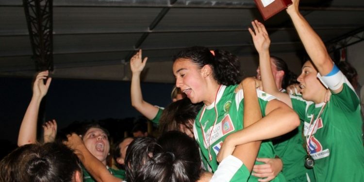 La Copa Vigo conocerá este domingo el primer finalista femenino