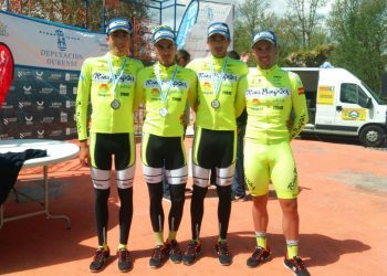 El Rías Baixas afronta la Volta á Coruña tras las medallas logradas en el Gallego de contrarreloj