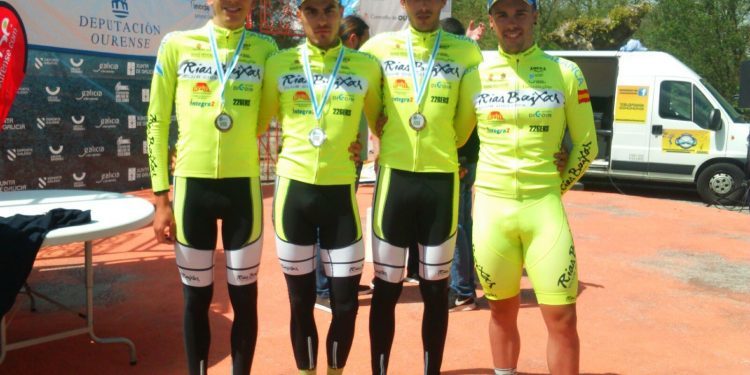 El Rías Baixas afronta la Volta á Coruña tras las medallas logradas en el Gallego de contrarreloj