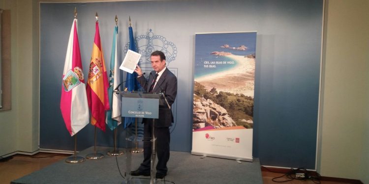 Caballero alerta de que el Gobierno retrasa a 2025 la conexión del AVE por Cerdedo