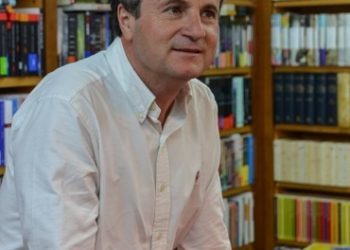 «¿Tomo un café, o tomo tu vida?», la nueva aventura literaria del fiscal Luis Anguita