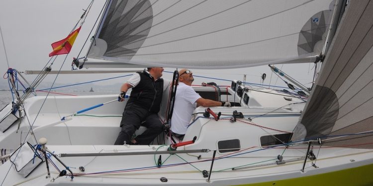 Los favoritos se imponen en la «Volta ás Cíes»