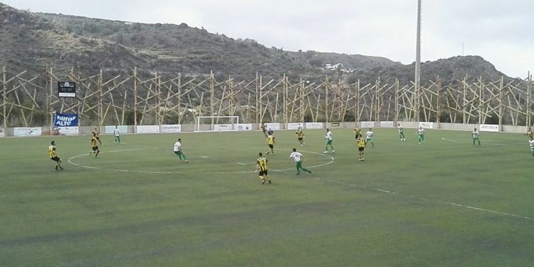 El Rápido de Bouzas se trae de Canarias una victoria muy valiosa